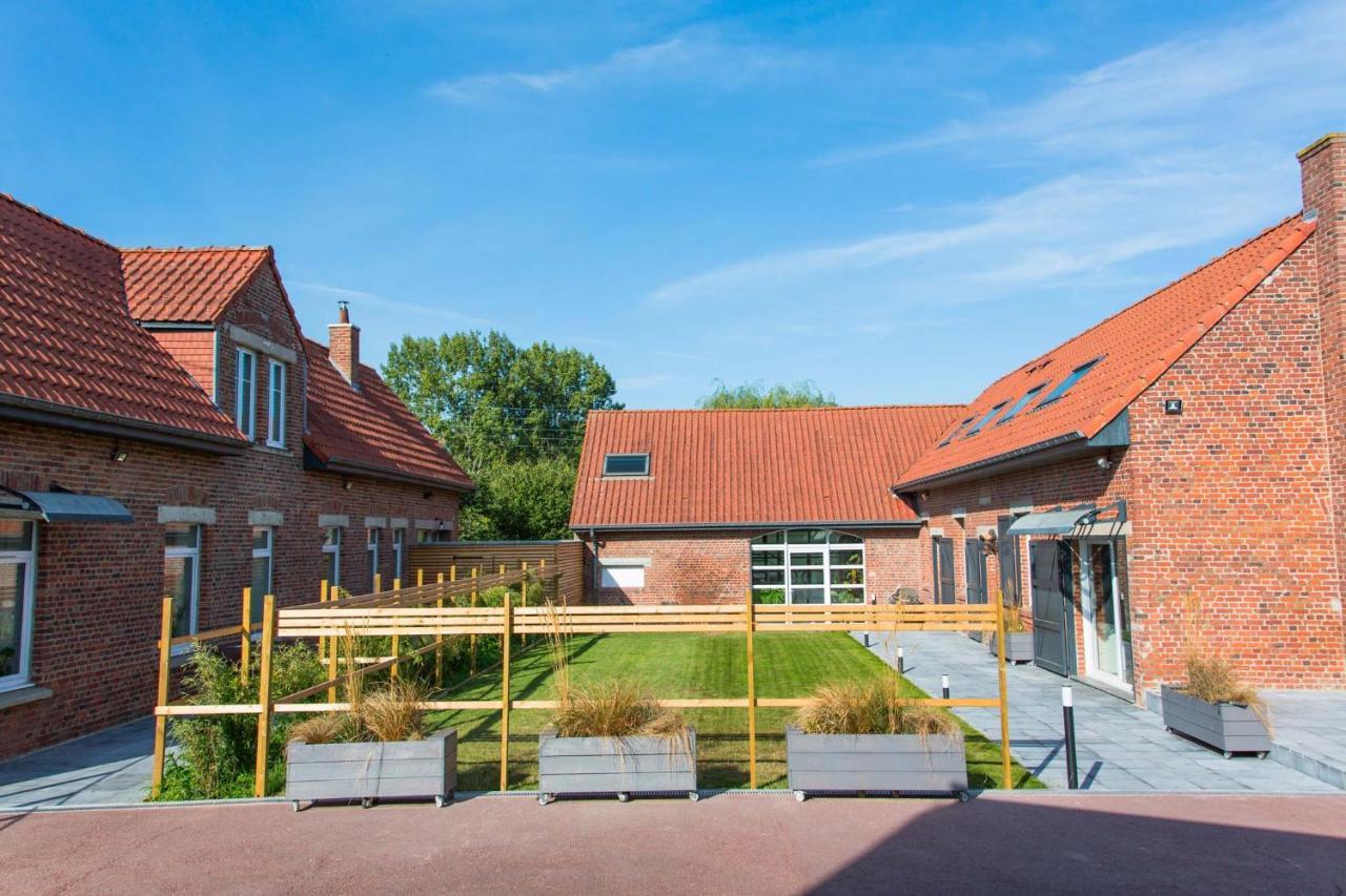 Gites De La Vesee La Chapelle d'Armentieres エクステリア 写真